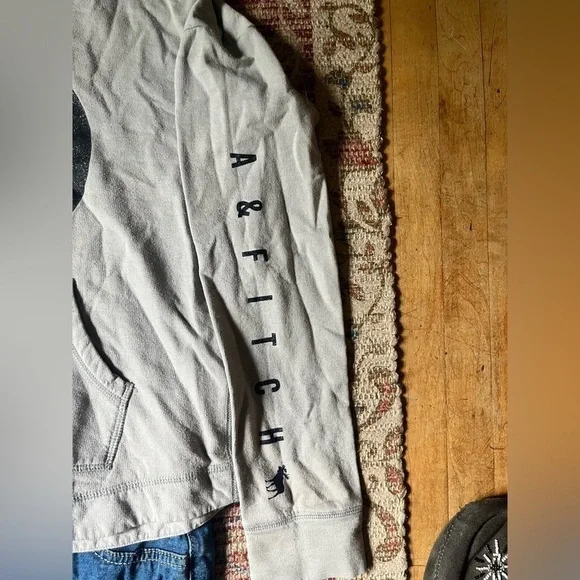 Girls 2pc bundle -sz 10-12- Levi jegging-AF hoody glitter logo-great shape ! ☀️ - Picture 10 of 12